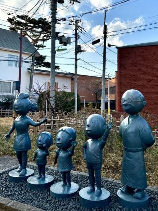 Sazae-san Walk in Sakurashinmachi – Tokyo’s Cozy Cartoon Town
