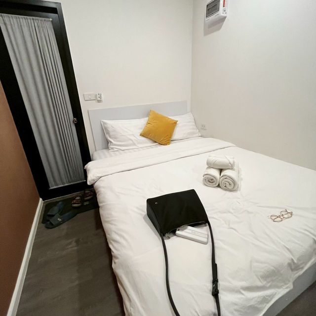 NOMADS HOMESTAY & Restaurant 🌴 ที่พักฟีลดี 