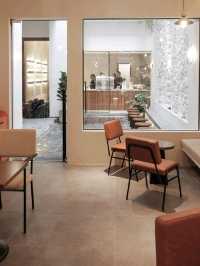 HOW Cafe