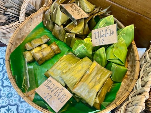 ทำ ส ว น กั บ ม า ด า ม  Tumsuankabmadams 👩🏻‍🌾?
