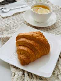 This café isn’t just a place, it’s a who