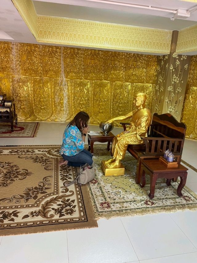 ฉะเชิงเทรา ก้อมีที่ให้ไหว้พระเยอะมาก ได้ บรรยากาศ 