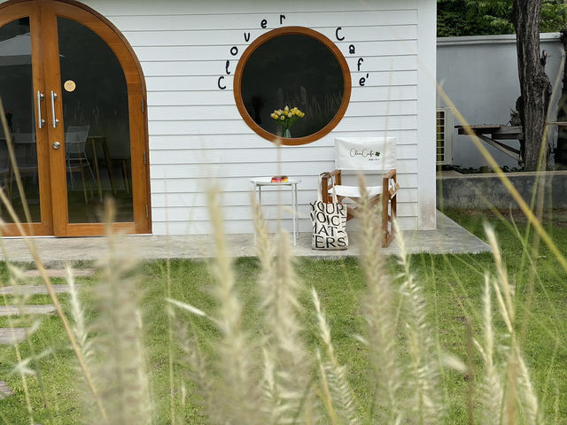 Clover Café @UthaiThani