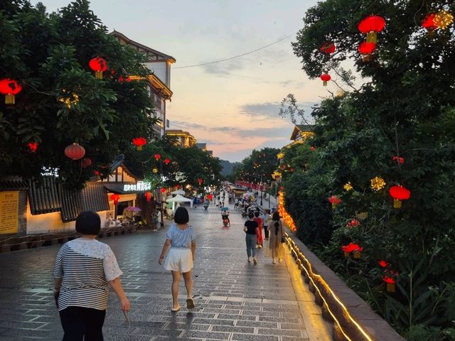 Hidden Nights in Suji Ancient Town 🏮🌙