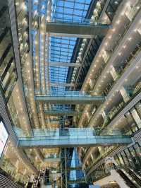 Guangzhou Library – The City’s Grand “Book Mountain”  