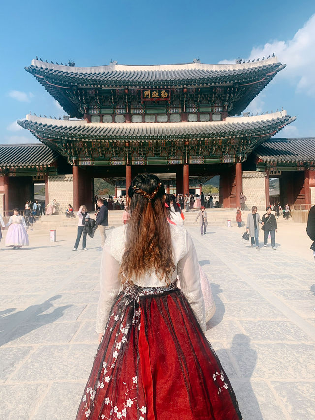 A Quiet Gem in the Heart of Seoul 🌸🏯