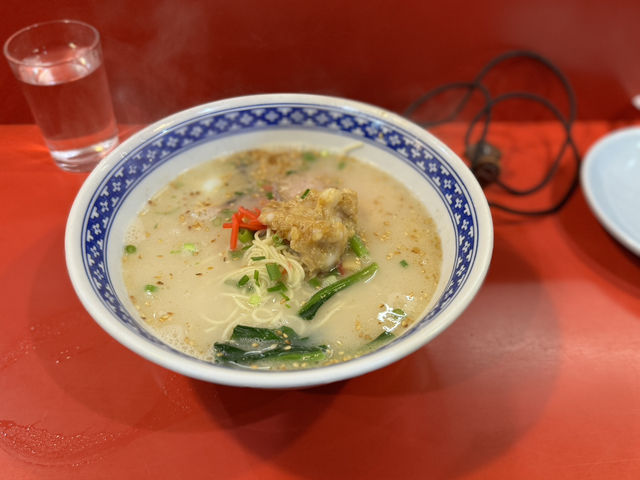 Late-Night Luck at Shianbashi Ramen: Warm Service & Counter-Side Comfort