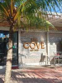 Sunshine & Sparkling Soda – A Café by the Sea