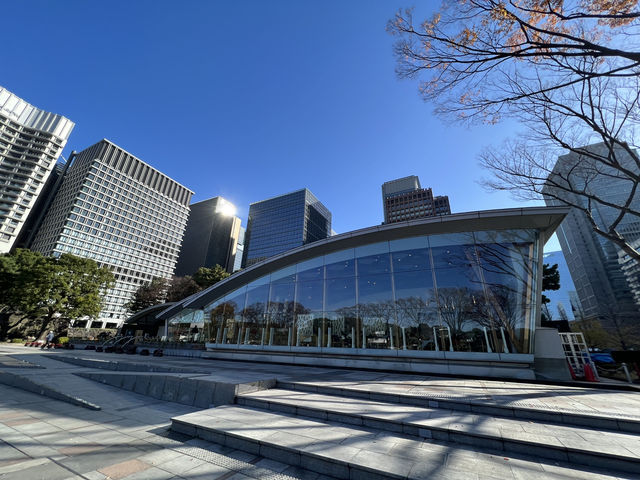 ☕️ Starbucks Coffee – Kokyo Gaien Wadakura Fountain Park: Serene Sips by a Historic View