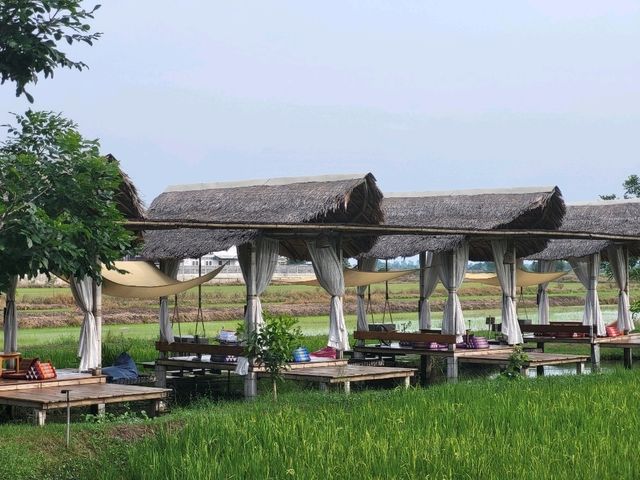 RAK NA’S COFFEE & TERRACE/悠閒享受曼谷郊區的田野風光