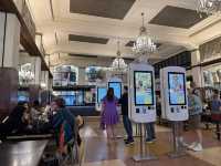 【マクドナルド・インペリアル（McDonald’s Imperial）｜ポルトのアールデコ×ファストフード驚きの融合】