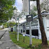 Gillman Barracks (Free art galleries)