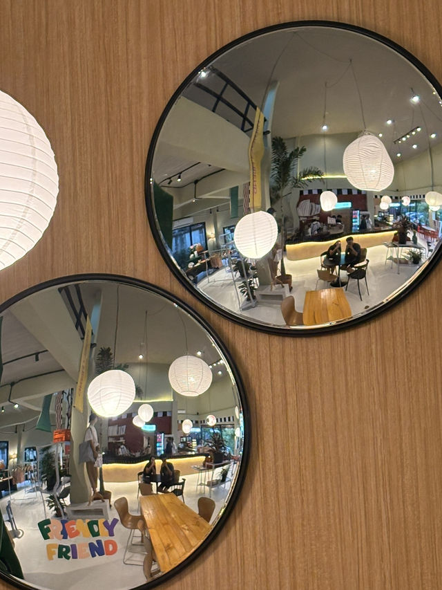 คาเฟ่ Friendly Friend | Pattaya 👀🛼🧁