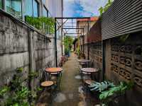 มาดามพาเท่ห์ สัมผัสความเท่ห์ร้านบรรยากาศดี