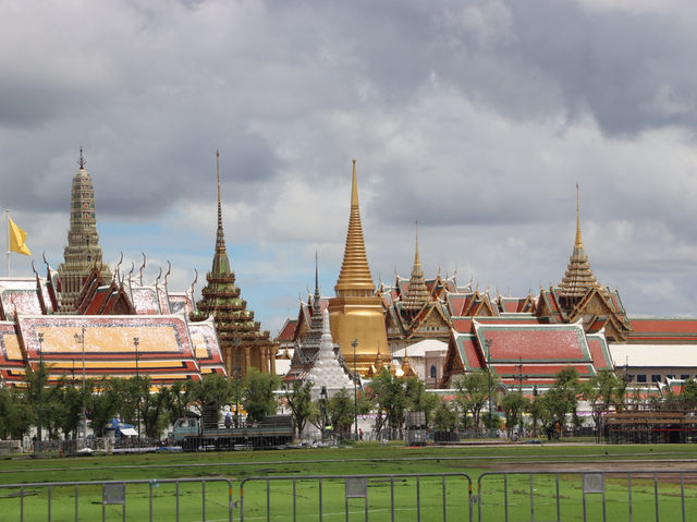 วัดพระศรีรัตนศาสดาราม