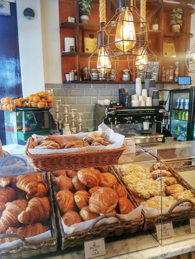 🥐크로와상 종류만 해도 어마어마한 런던의 프렌치 빵 맛집