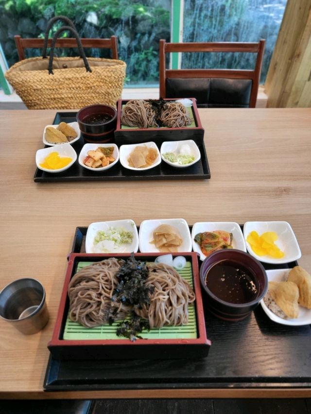 하동에서 즐기는 시원한 한끼