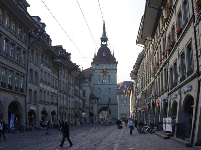 🕰️ Timeless Charm at Zytglogge Tower – A Glimpse into Bern’s Past