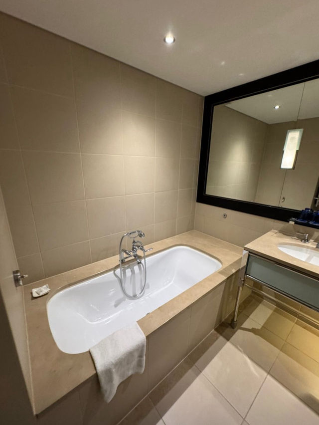 Smart Travel: Budgeting a 5-Star Stay in Melbourne