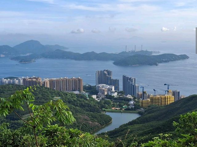Victoria Peak via Old Peak Road (Free Hike)