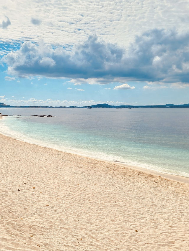 A Tropical Paradise for Clear Kayaking and Snorkeling