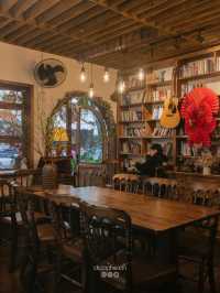 Kafe de June