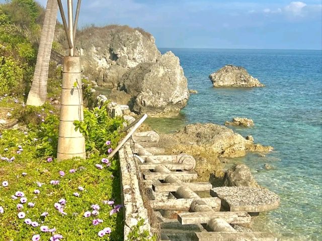 🌊 小琉球地標打卡｜花瓶岩 Vase Rock，一秒認出的奇岩守門員！