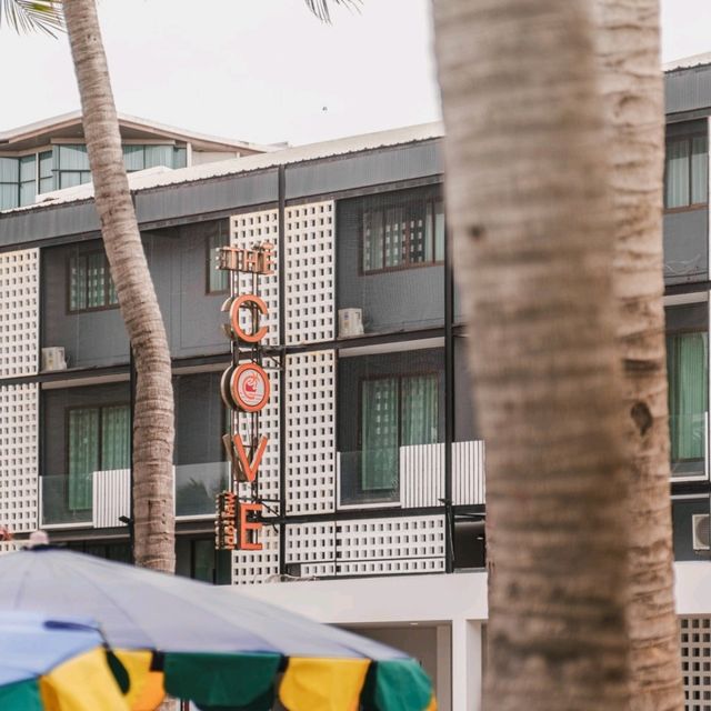 "The Cove" ที่พักติดทะเลบางแสนในราคาหลักร้อย "The Cove" ที่พักติดทะเลบางแสนในราคาหลักร้อย