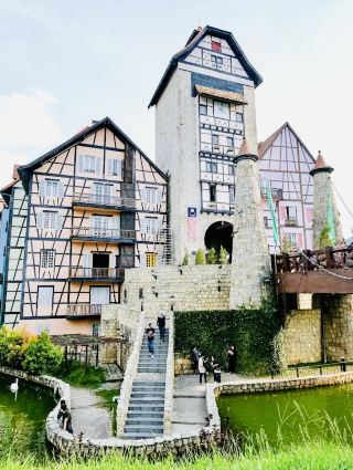Bonjour from Colmar Tropicale! 