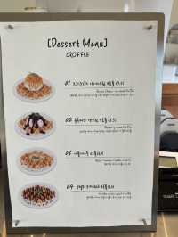 바다가 통창으로 보이는 영도 카페 “멜로우 아웃”