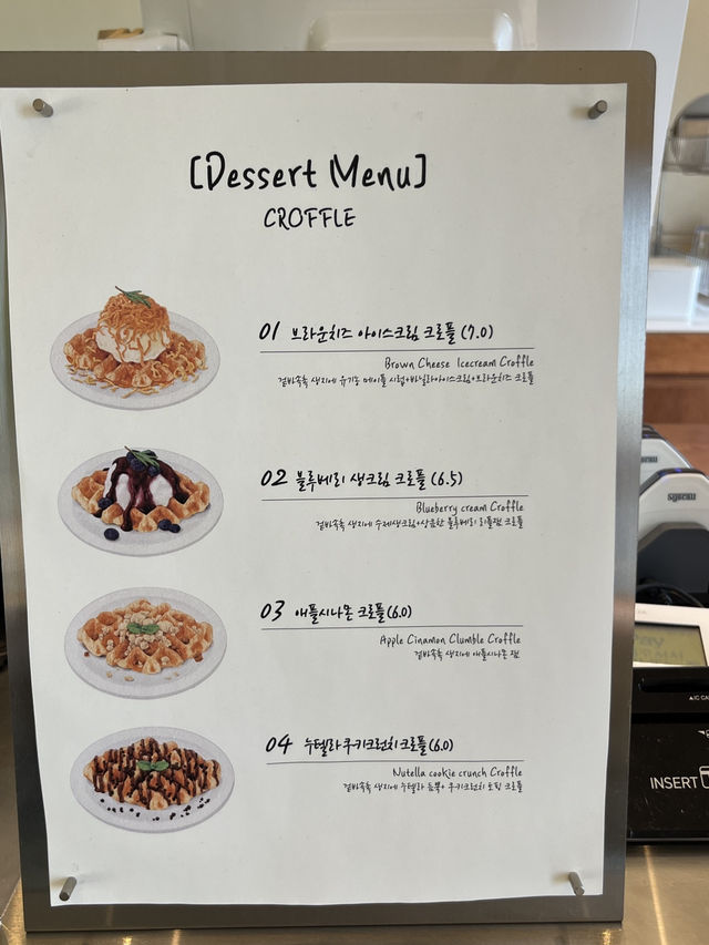 바다가 통창으로 보이는 영도 카페 “멜로우 아웃”