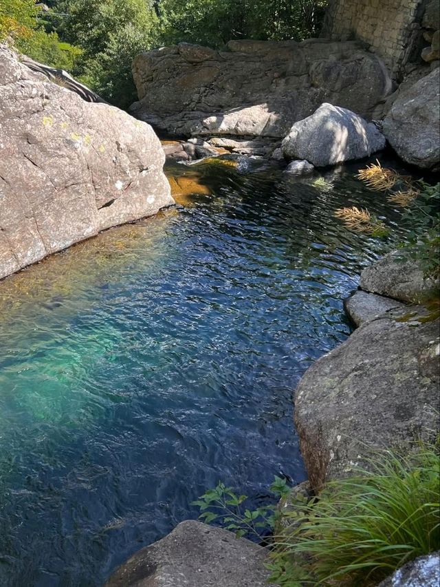 Experiencing the Natural Wonder of Cascata di Fondo