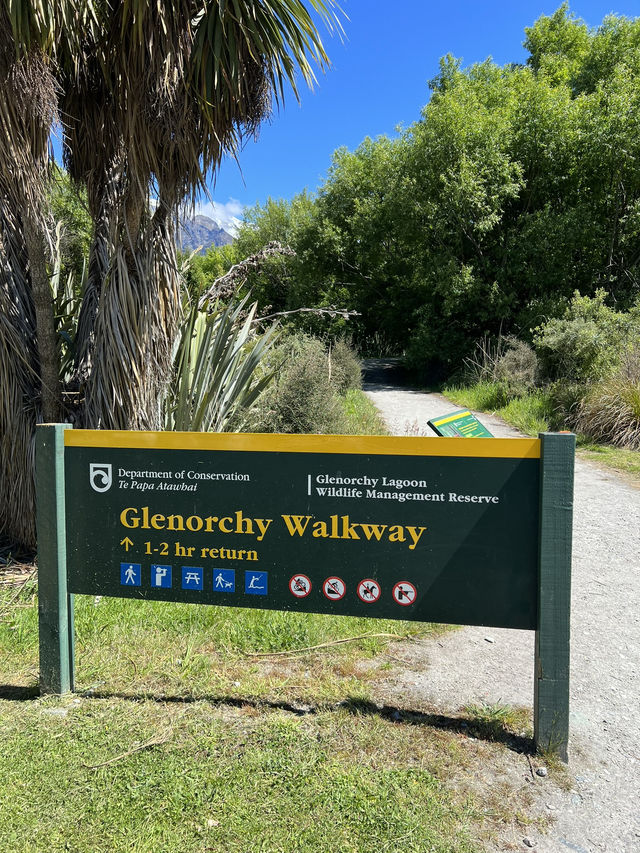 紐西蘭景點—Glenorchy Lagoon Scenic Walkway 🚶♂️✨ 紐西蘭景點—Glenorchy Lagoon Scenic Walkway 🚶♂️✨