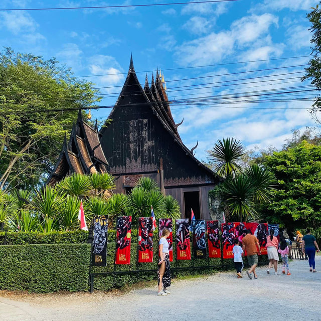 泰國🇹🇭清萊 死亡主題的藝術博物館 ｜黑廟 黑屋藝術博物館
