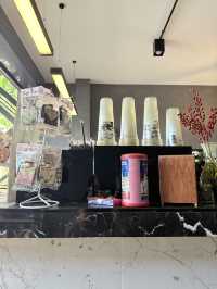 นั่งชิวยามเย็นที่ร้าน YELLOW COFFEE ☕️ 