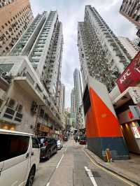 The Rhythmic Pulse of a Hong Kong Microcosm