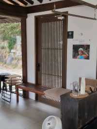 고즈넉한 분위기에, 카페 사리당