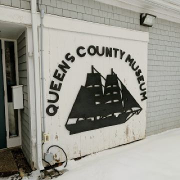 ⚓ การเดินทางข้ามเวลา: ทริปสุดมหัศจรรย์ของฉันสู่พิพิธภัณฑ์ควีนส์เคาน์ตี้