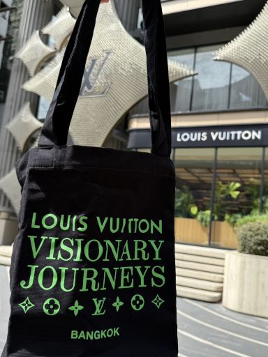 How to Get a Free Louis Vuitton Bag: A Visit to LV The Place