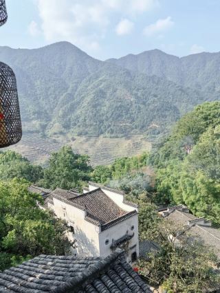 Winging It in Huangling: My Unplanned Little Adventure