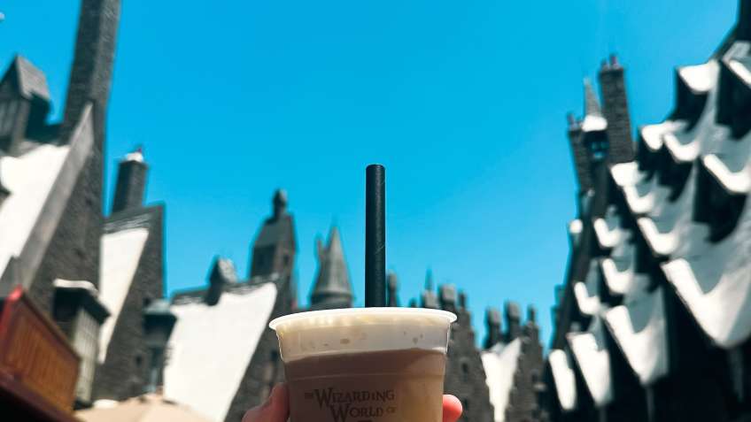 Try Butterbeer at Universal Studios⚡️🧙