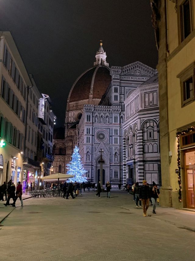 rainy christmas in florence! ✨