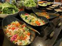 บุฟเฟต์ Friday Lunch ดีๆบรรยากาศร่มรื่น