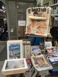 Hike from Wanchai 88 to Victoria Peak and walk down to Soho for vintage shops