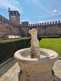 Historic castle in the heart of Verona with a medieval walking bridge