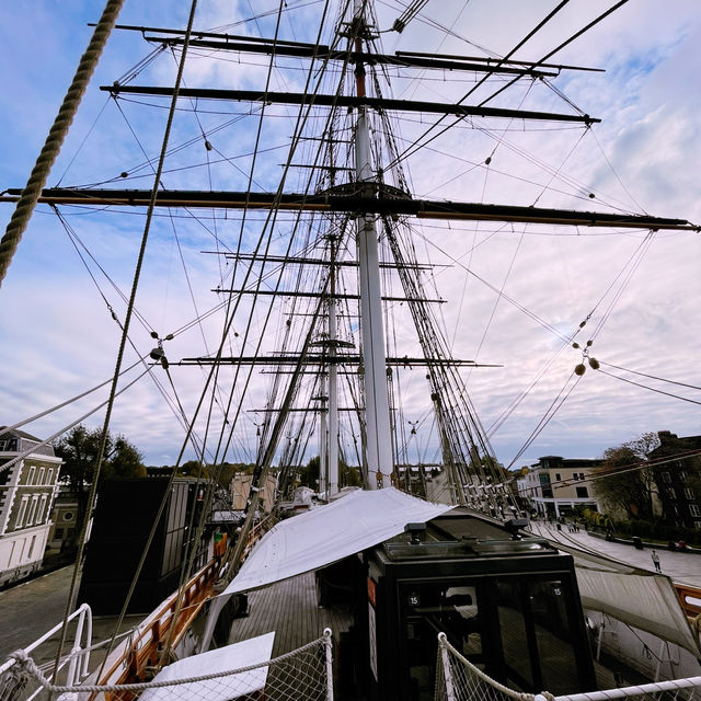 🧭✨ Greenwich Uncovered: Hidden Gems Beyond the Meridian Line 🌿⛵️📸