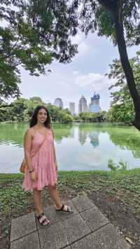 Escape the Bangkok Buzz at Lumphini Park 🌳🛶