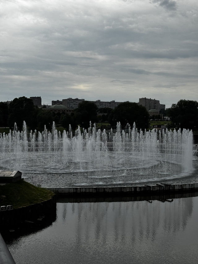  The Russian Versailles: A Walk Through Tsaritsyno  