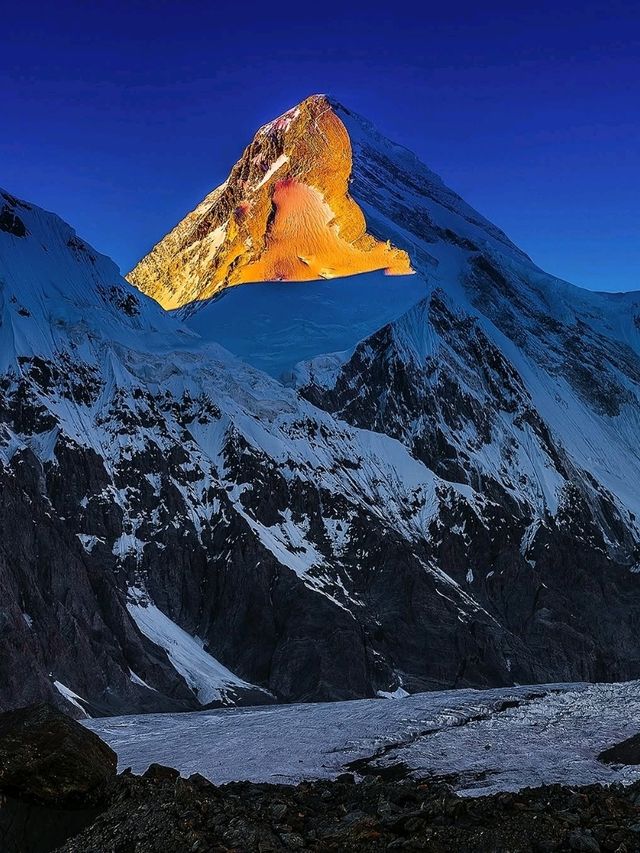 Khan Tengri: “Lord of the Sky” – The Pyramidal Jewel of the Tien Shan