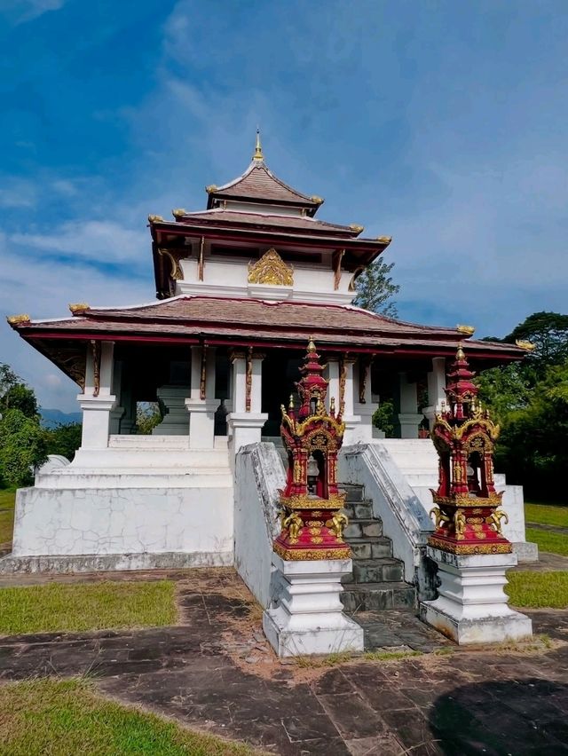 Wat Phra That Doi Leng — Sacred Heights of Long, Phrae